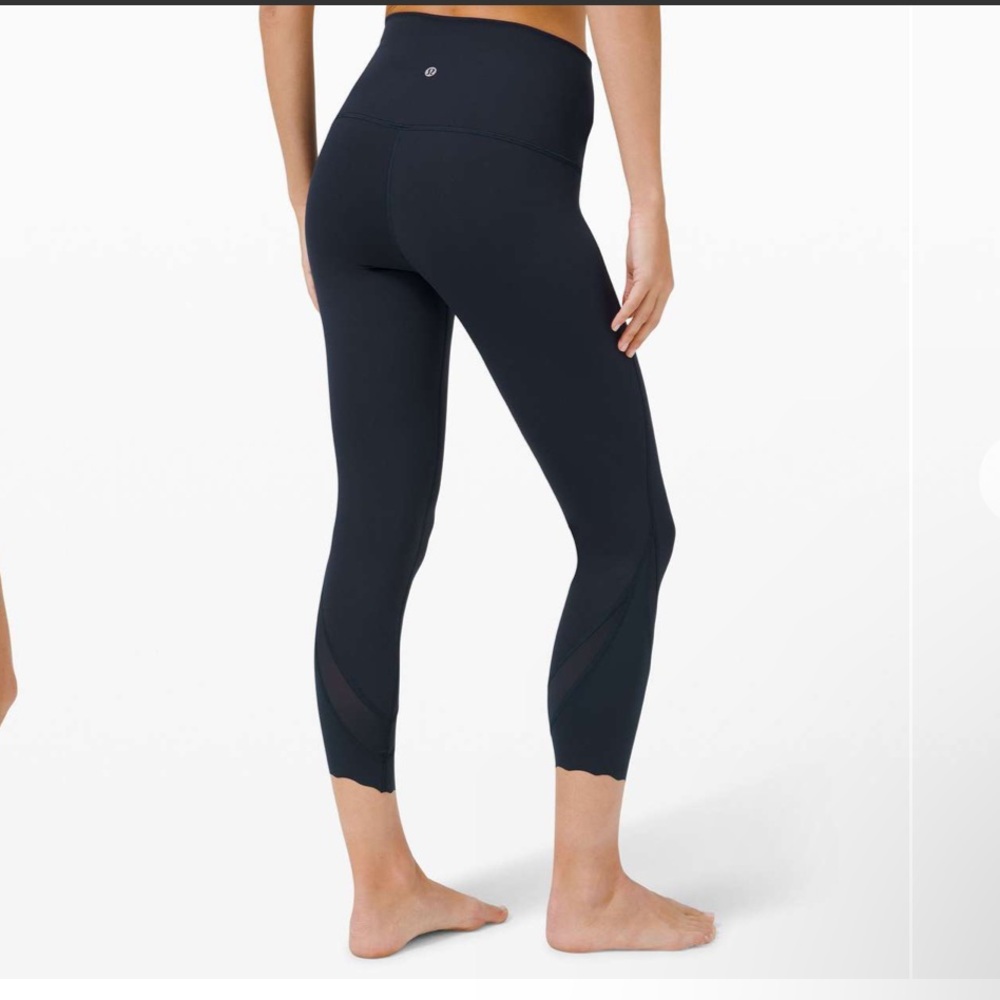 Lululemon Wunder Under leggings - Picture 2 of 3